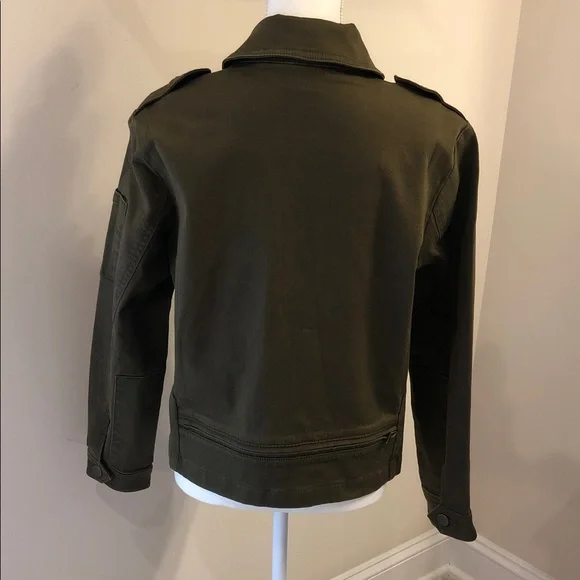 CAbi NWOT Evans Olive Green Button-Up Jacket - Picture 5 of 9